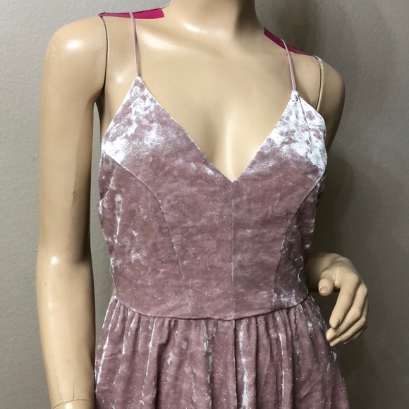 BEAUTIFUL ROSE & GRAY VELVET ROMPER WITH GLITTERS - Picture 2 of 7